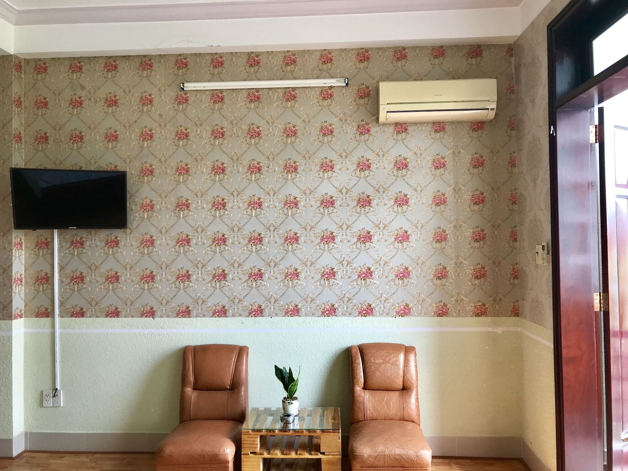 껀터 Mekong Land B&B 외부 사진